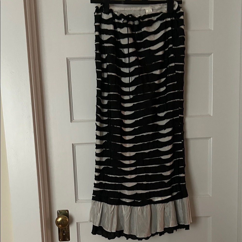 Black and White Silk Skirt